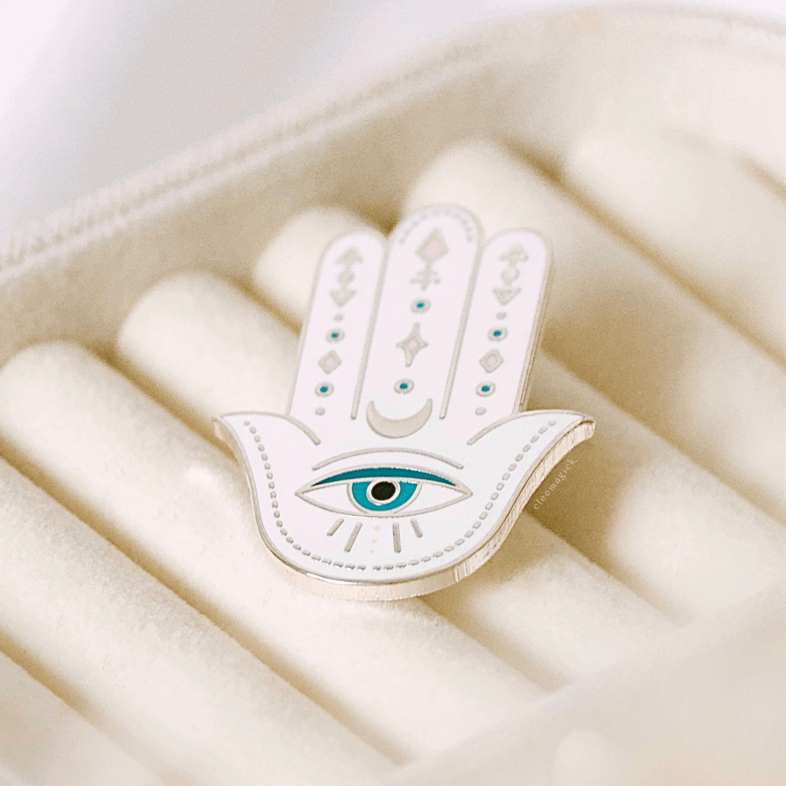 Hamsa (White) Cleomagick™ (2)