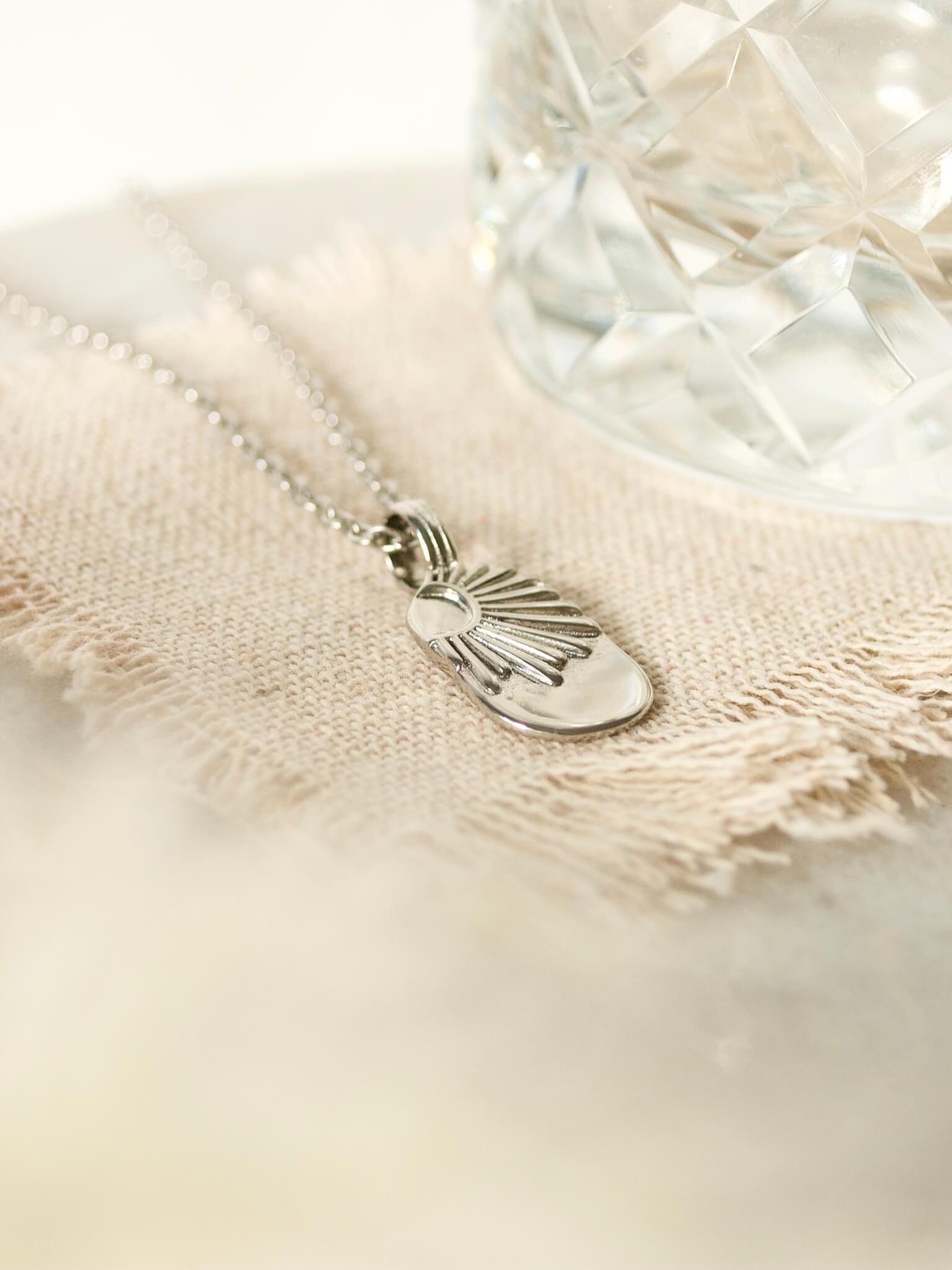 CELESTIAL BEAM PENDANT NECKLACE, SILVER