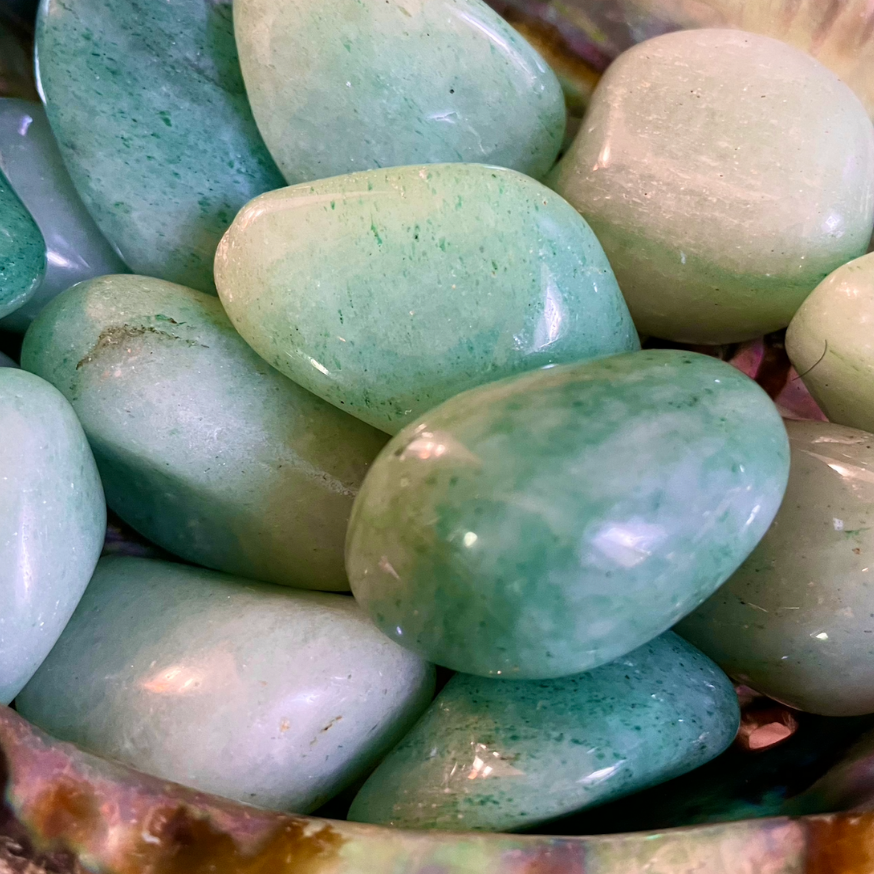 LARGE GREEN AVENTURINE TUMBLESTONE