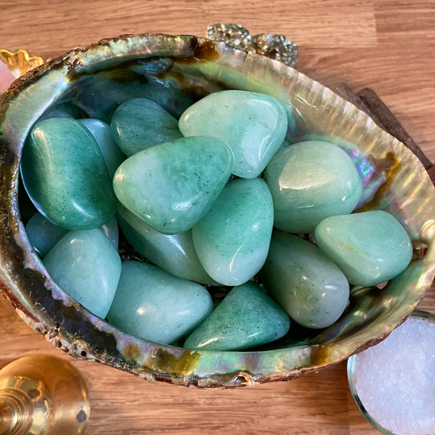 LARGE GREEN AVENTURINE TUMBLESTONE