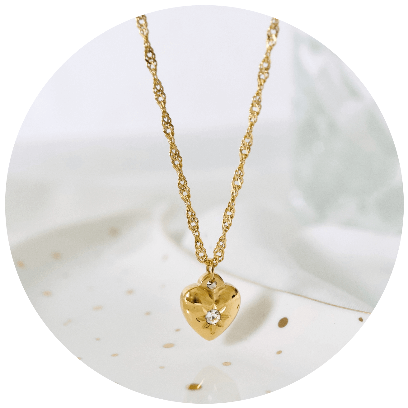 HEART OF THE FAERY PENDANT NECKLACE, GOLD